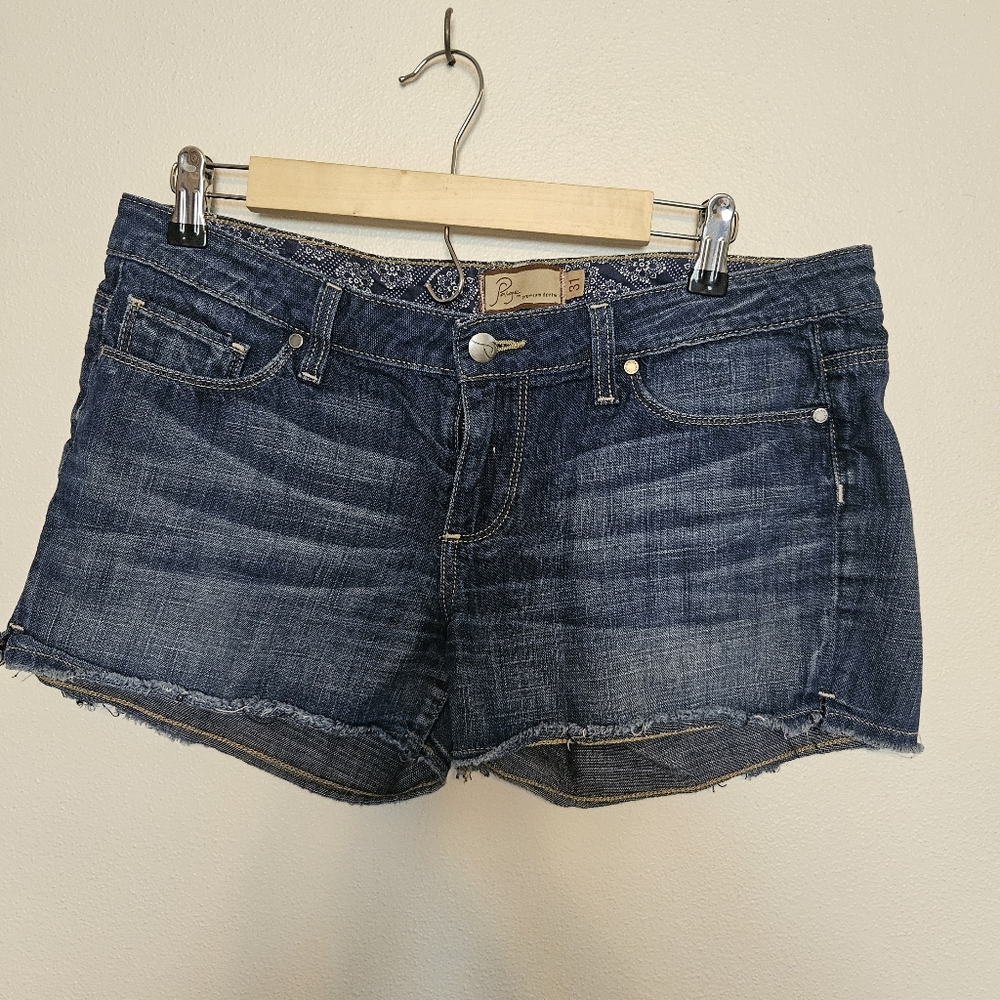 Paige Denim Silver Lake Short Size 31